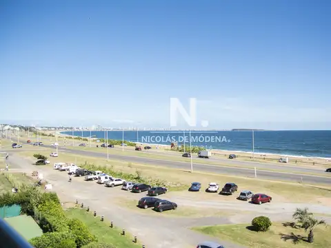 Espectacular PentHouse de primer linea frente al mar en venta