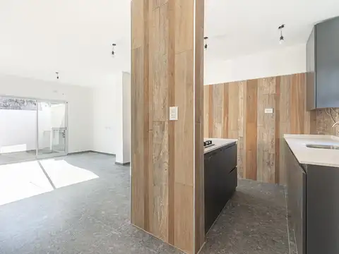 Depto Tipo Casa en Venta de 2 ambientes