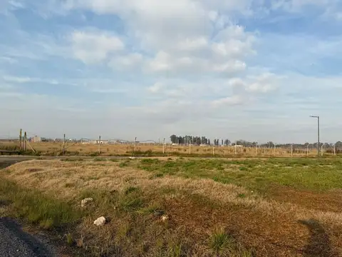 Terreno en Venta en Laguna Azul, USD 16.999