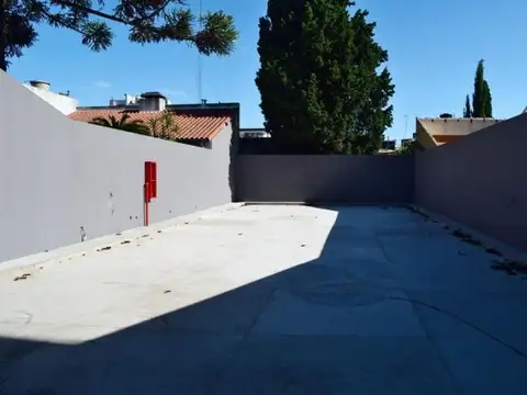 Av. Rivadavia 13300, Piso 3