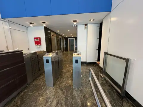 Oficina en Venta con 2 cocheras