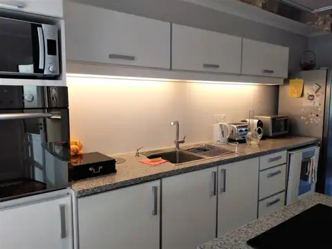 Casa 4 ambientes con 4 baños