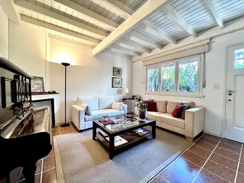 Depto Tipo Casa en Venta 60 años