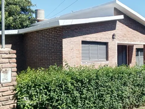 Casa en Venta con 1 cochera