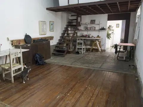 Depto Tipo Casa en Venta 110 años