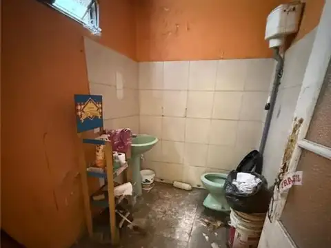 LOCALES - A LA CALLE - VALENTÍN ALSINA, GRAN BS. AS. SUR