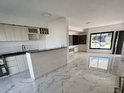 DUPLEX 3 DORMITORIOS EN VENTA EN DOCTA SEGUNDA ETAPA