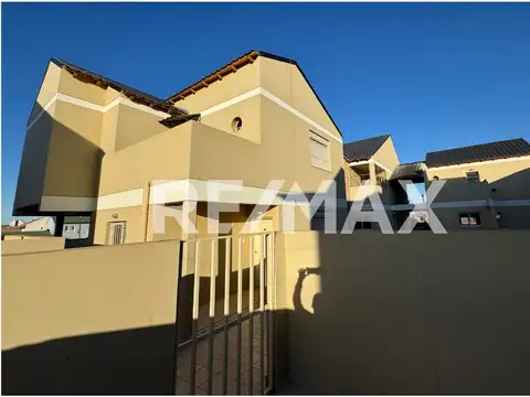 EDIFICIO EN VENTA I 21 DEPARTAMENTOS I 3 LOCALES