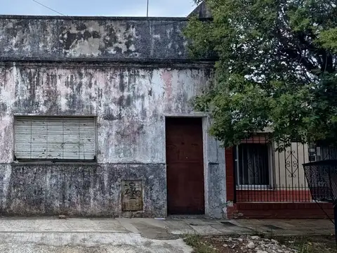 Casa en venta en Moron