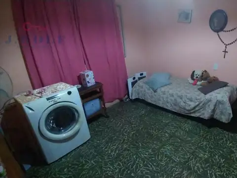 Casa - Jose Leon Suarez