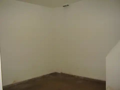 Local en Alquiler Via Púb.