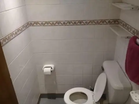 Galpón Con Dos Viviendas En M. Alberti Cod. M085v