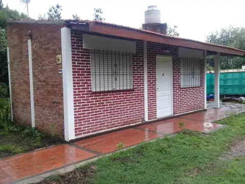 Galpón Con Dos Viviendas En M. Alberti Cod. M085v