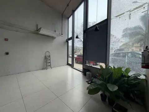 Local en Alquiler 2023 años