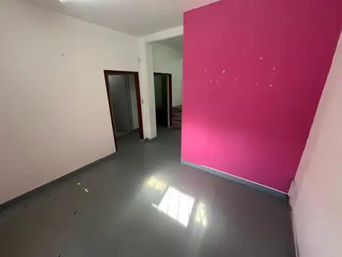 Oficina, centro de estudios, consultorios o salón de estética en alquiler en José León Suárez