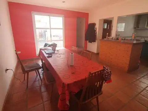 Depto Tipo Casa en Venta de 4 ambientes