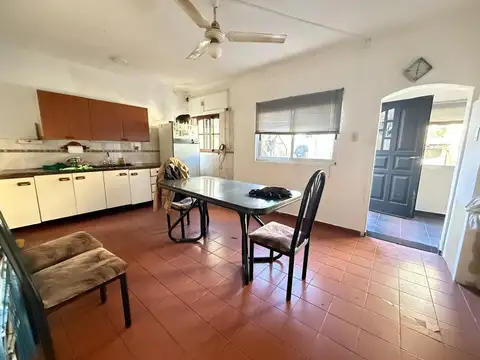 PH VENTA EN VILLA LYNCH CON COCHERA- 2 unidades-