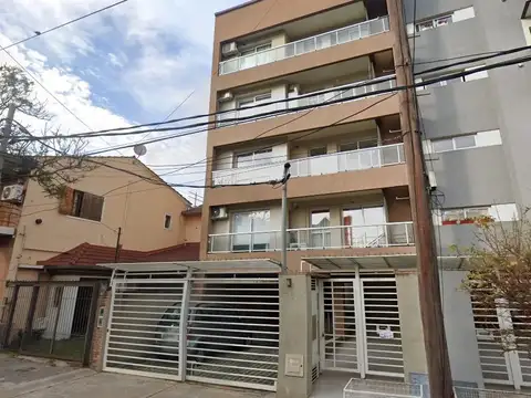 General Urquiza e/ Nelson Pago y General Pedernera