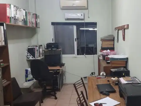 Galpon en Venta en Luis Guillon, USD 295.000