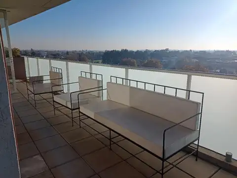 Primera Junta 400, Piso 6