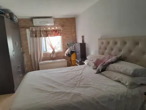 Casa 5 ambientes con 1 baño