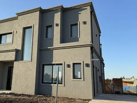 VENTA Casa Barrio Cerrado Santa SOFIA-5 ambientes-Pilar del Este-Losa radiante-ESCRITORIO-ABR26