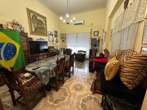 Villa del Parque -  Llavallol 3369 y Jose Pedro Varela