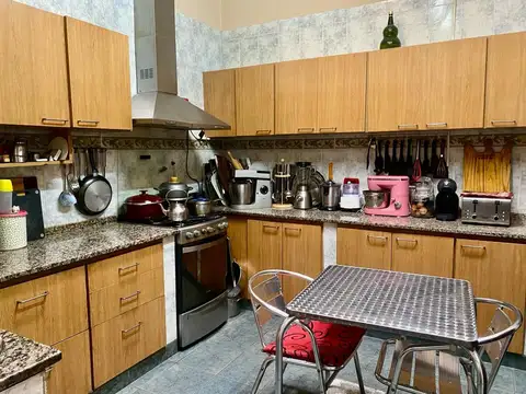 Depto Tipo Casa 4 ambientes con 2 baños