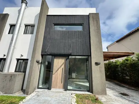 Casa en Alquiler Temporal de 6 dormitorios