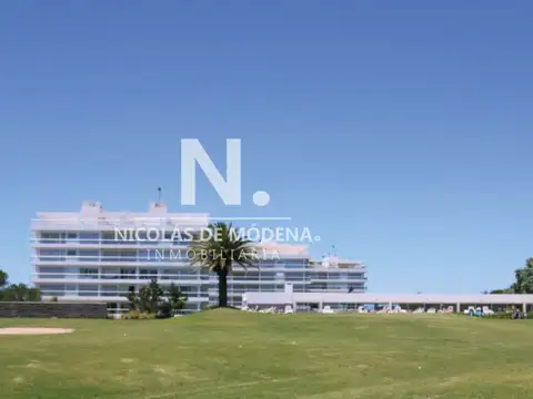 Penthouse en venta, edificio Silente Block IV