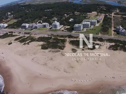 Departamento en Venta en Playa Brava, USD 880.000