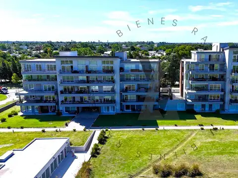 Departamento en Alquiler con 2 cocheras