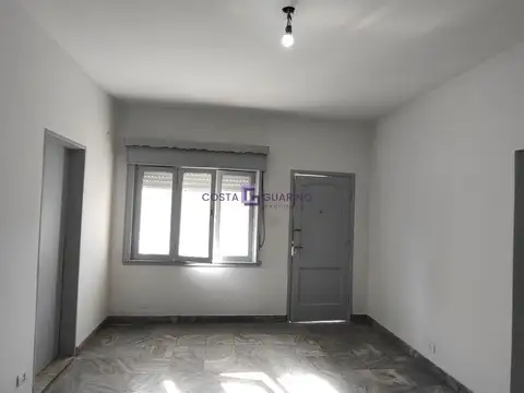 Depto Tipo Casa en Venta en Tablada, USD 84.000