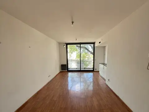 Departamento en Alquiler en Floresta, $ 450.000