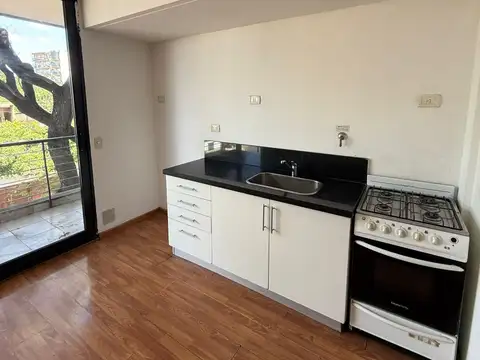 Departamento en Alquiler en Floresta, $ 450.000