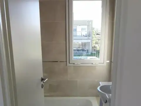 Venta Casa Puertos del Lago vista