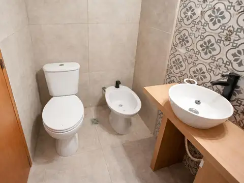 Depto Tipo Casa en Venta al Este