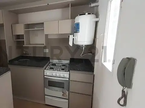 27 de abril 200, Piso 1