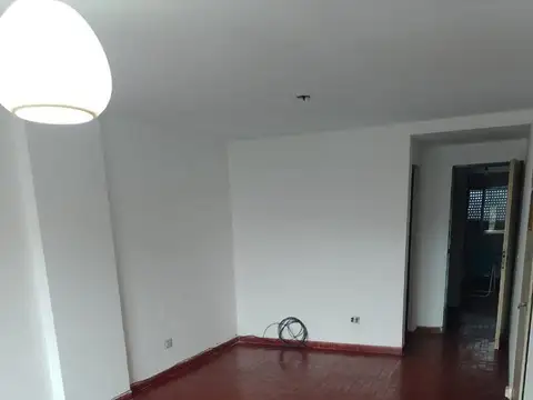 Aristóbulo del Valle, 100