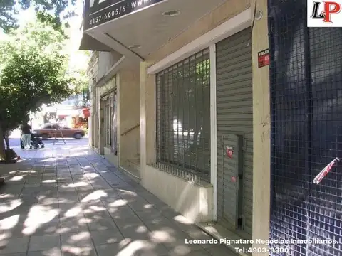 Av.        Hipolito Yrigoyen al 4100
