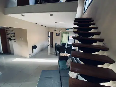 Depto Tipo Casa en Venta de 2 dormitorios