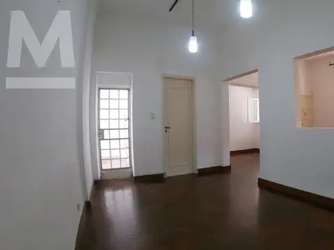 Depto Tipo Casa 3 ambientes con 2 baños