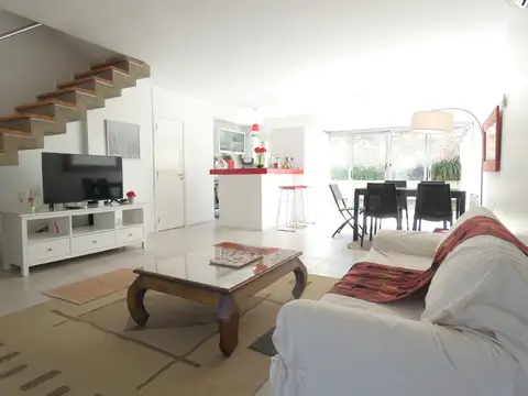 Depto Tipo Casa en Alquiler en Villa Allende Golf, $ 1.250.000