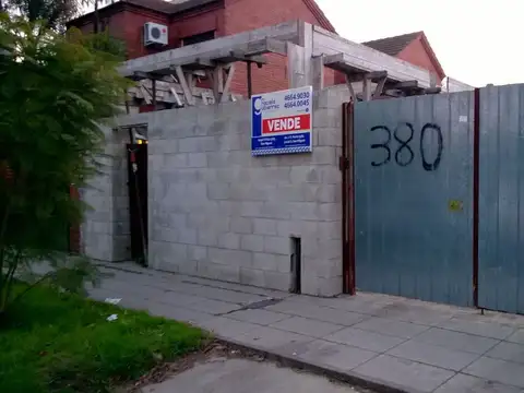 Avellaneda 300, Piso 1