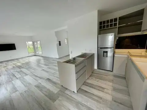 CASA A ESTRENAR- CLUB DE CAMPO ASUNCIÓN 