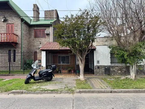 GONZALEZ DEL SOLAR 273