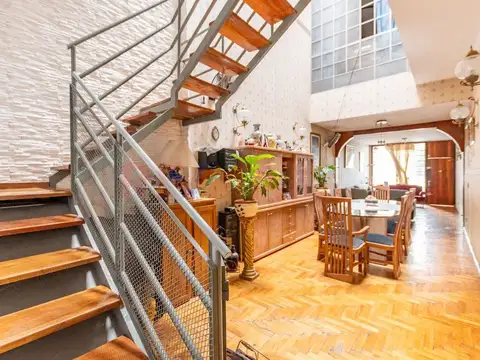 PH TIPO CASA 6 AMB -COCHERA-BALCONES ATERRAZADOS