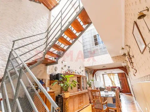 Depto Tipo Casa en Venta de 6 ambientes