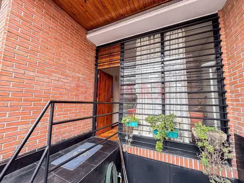 Depto Tipo Casa en Venta 25 años