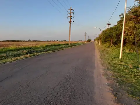 Campo sobre Ruta A012 de San Lorenzo y Ricardone en venta